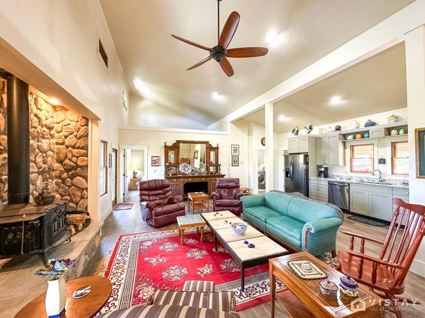 הוילה Duck Creek Village Summit Pines Hideaway - Amazing Mountain Views! מראה חיצוני תמונה